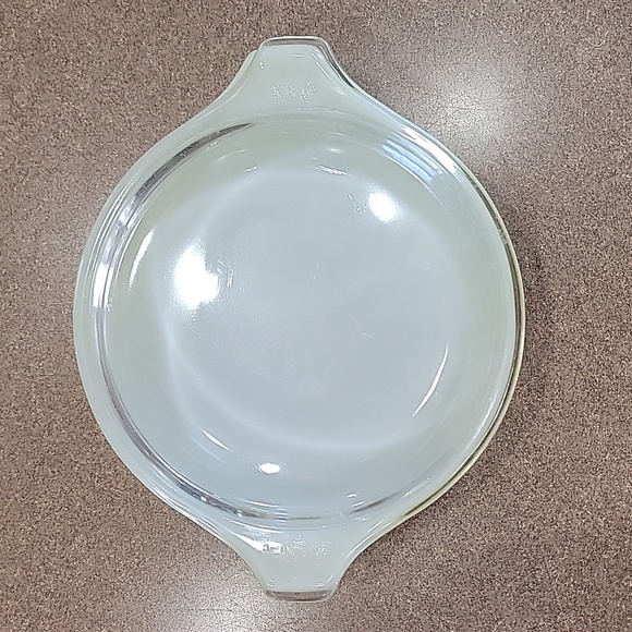 Vintage Pyrex 1 Pint Yellow Casserole Dish!! - Picture 6 of 16